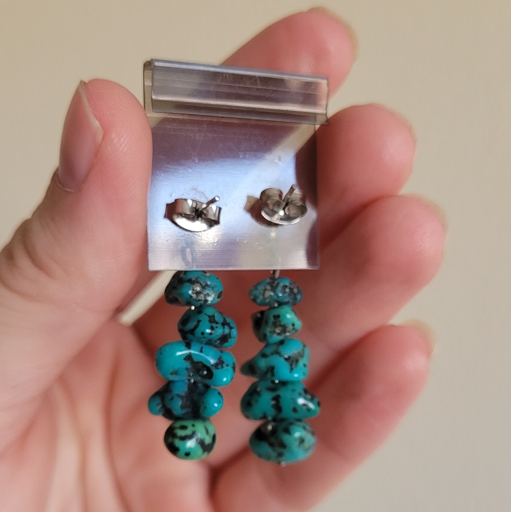 Turquoise Stacked Stone Earring and Stretch Bracelet Set - Picture 3 of 5